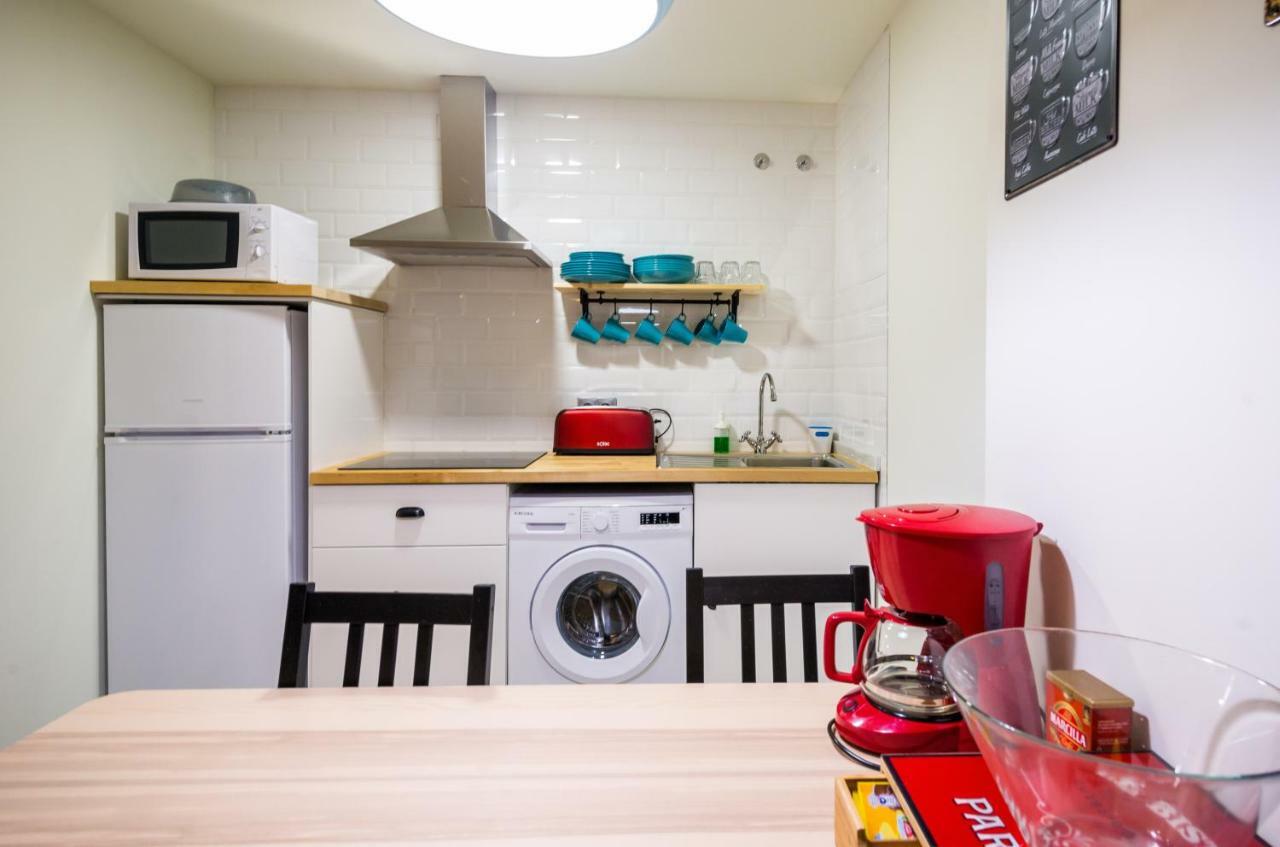 Midhouse Apartment *